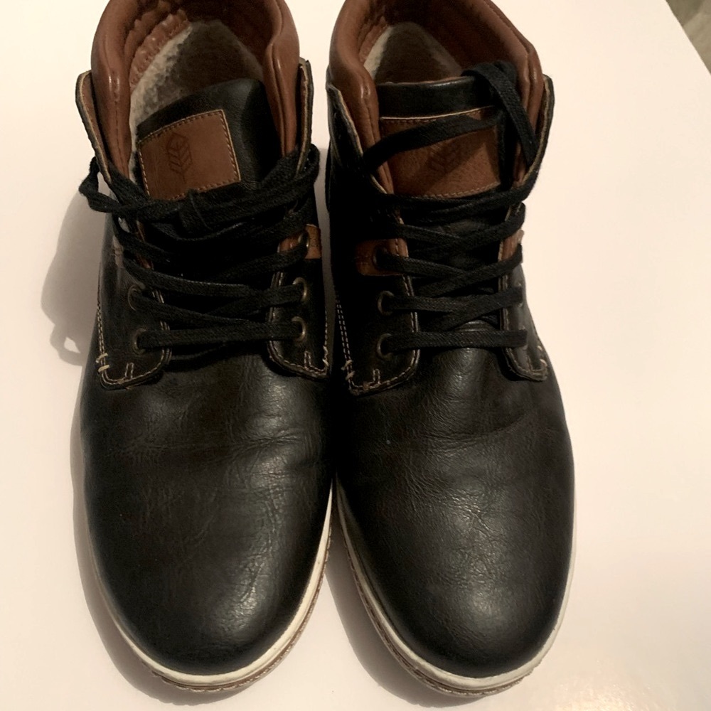 Call it spring boots 🥾 size 8